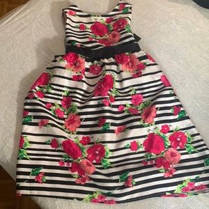 Beautiful Vintage Floral Black White Pink Dress for Girls
